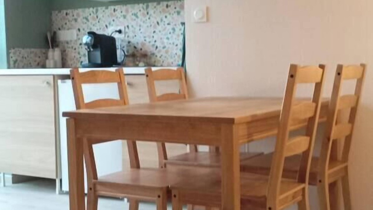 Colleville-sur-Mer Apartment | The Rosies' cocoon: Eleanor Roosevelt studio.