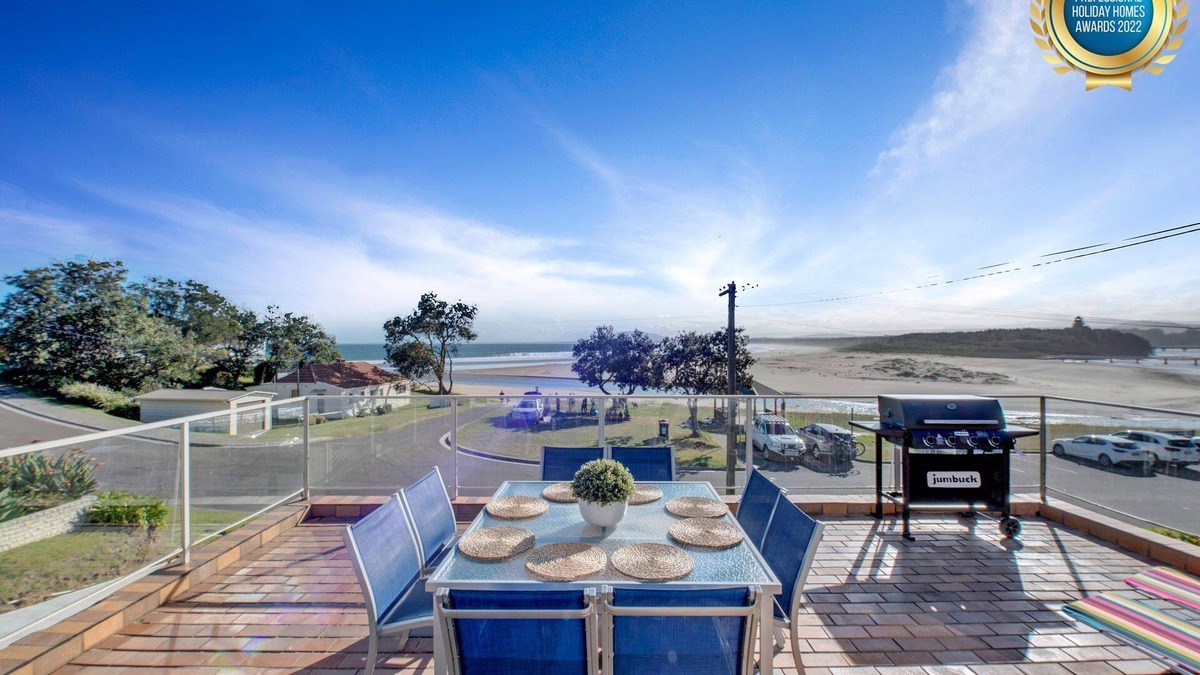 Gerroa House | The Rotunda - Pet Friendly Beachfront