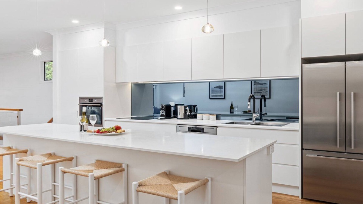 Avoca Beach House | The Round House - Avoca Beach