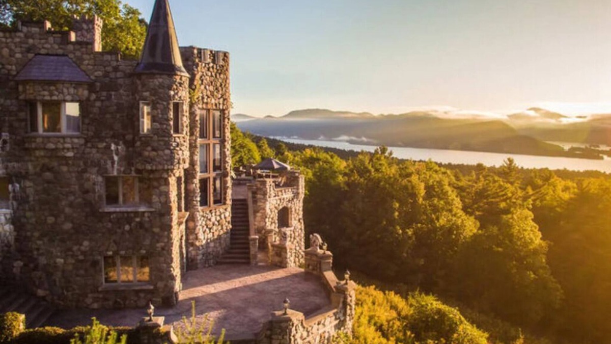 Bolton Landing Other | 'The Royal Bedroom' in Highlands Castle