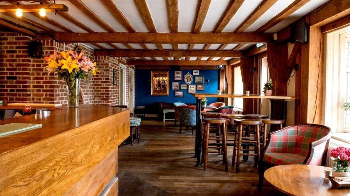 Hawkhurst Hotel | The Royal Oak Hotel