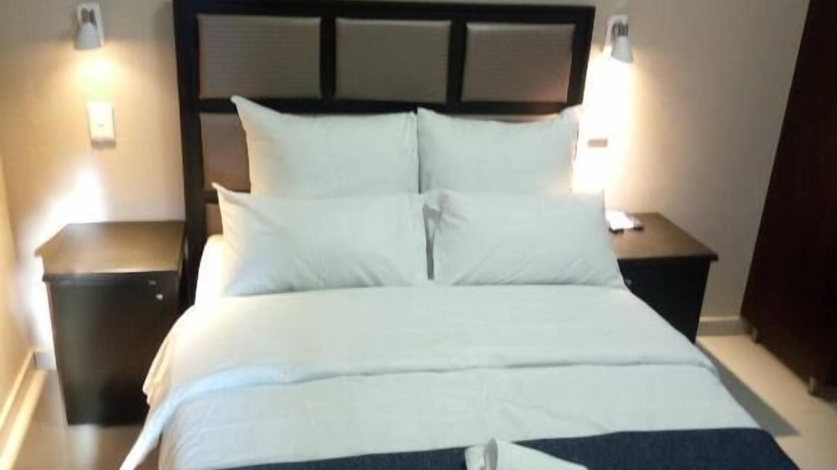 Centurion House | The Royal Prime Guest Lodge
