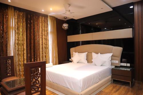 Khattalwada Apartment | The Royal Suites