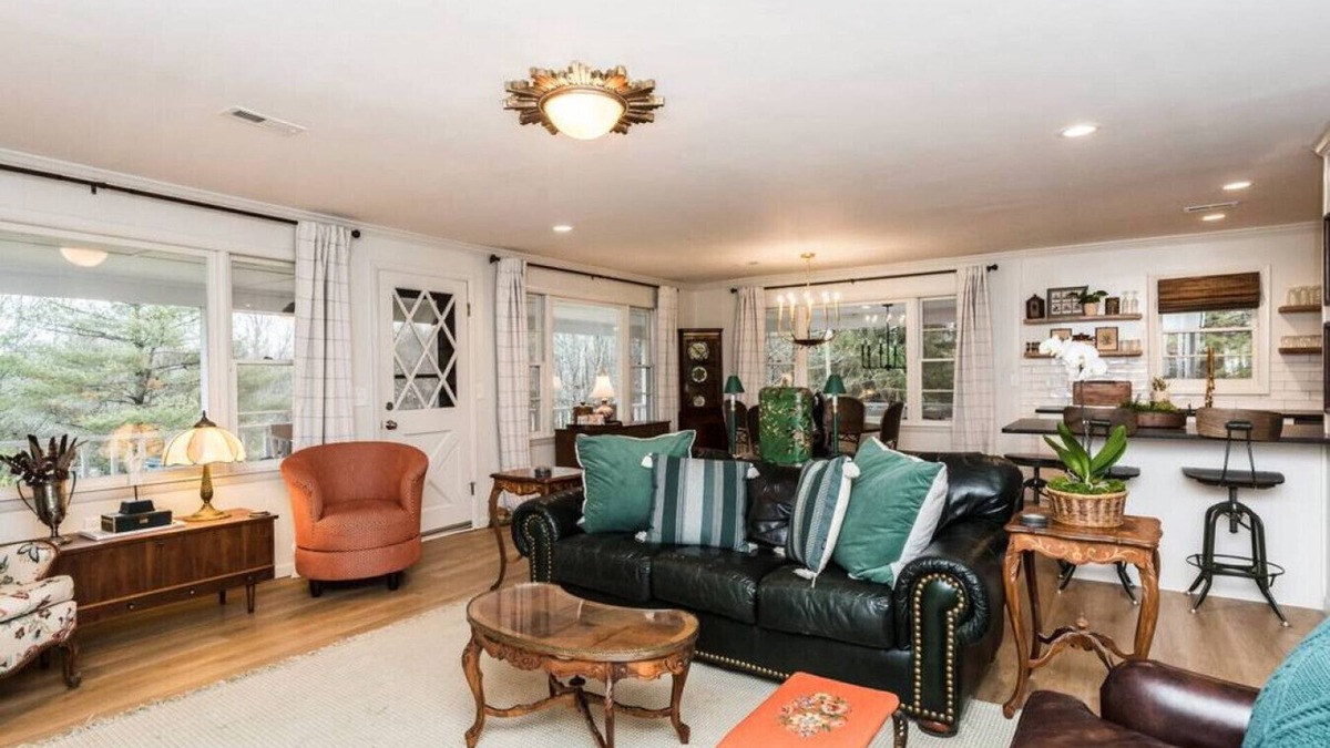 West Jefferson House | The Rustic-10 mins to West Jefferson