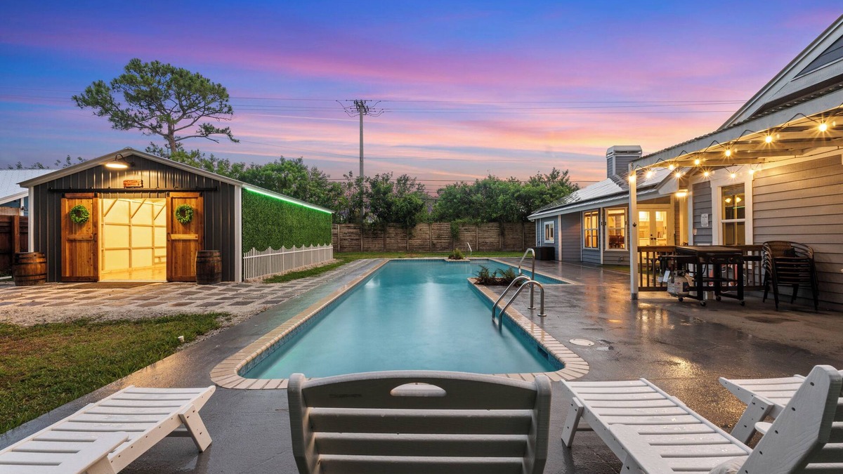 Jupiter House | The Rustic Resort - 2 Homes, Pool, Building, Golf! Sleeping for up to 30!