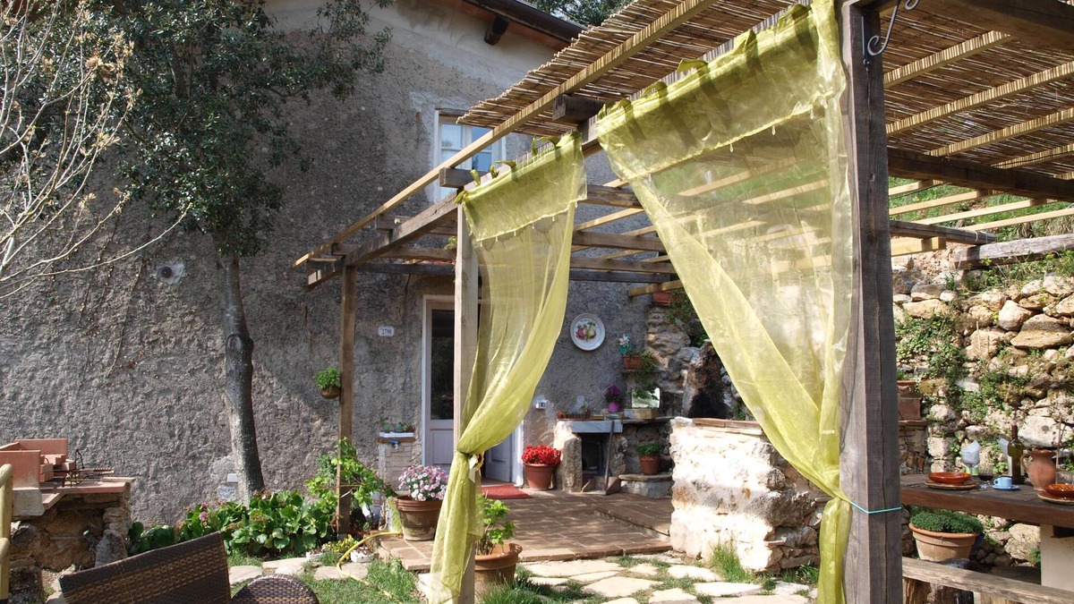 Camaiore House | The rustic Tuscan that you have always wanted to live
