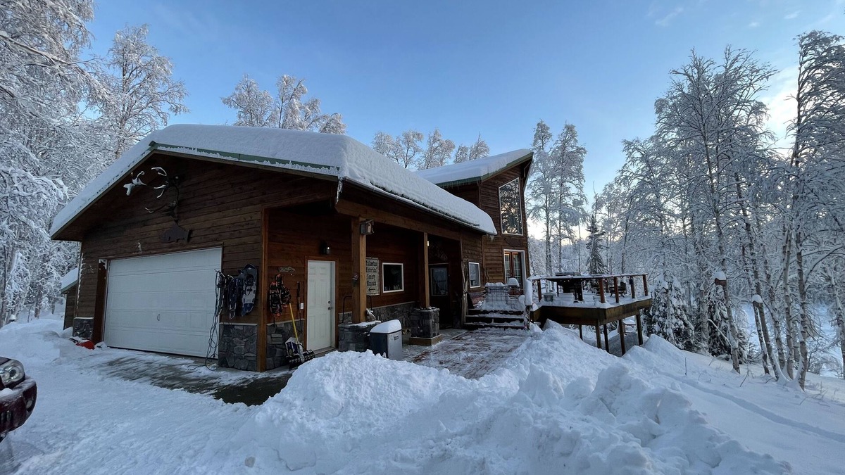 Susitna North House | The Rusty Salmon Lake House with Deck, Dock, Canoe and Kayaks