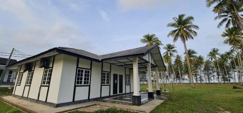 Kampung Ketapang House | The Saddle Resort