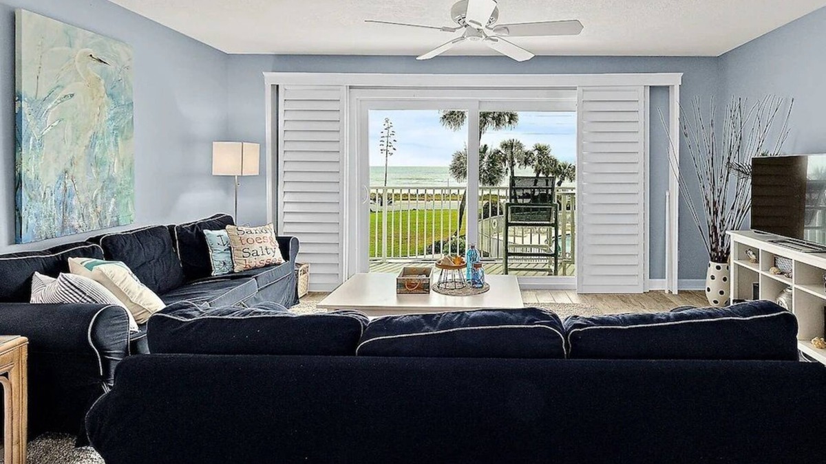 Flagler Beach Condo | The Salty Pelican - Beach Front Condo - LBTR #34535