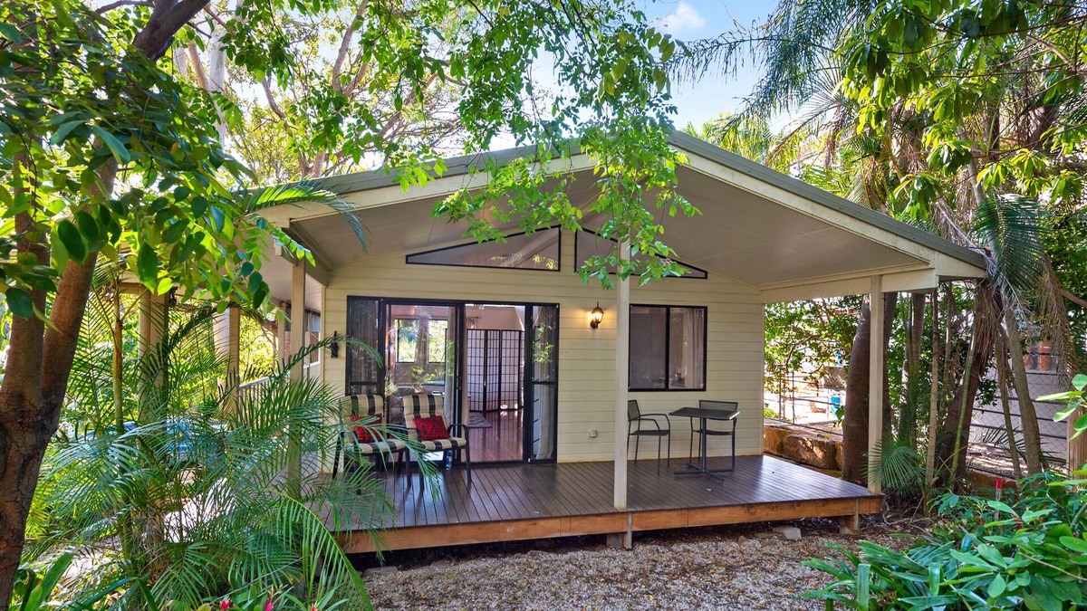 Bardon Apartment | The Sanctuary ~ Self-Contained Studio ~ Bardon