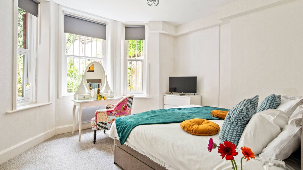Bournemouth City Centre Apartment | The Sand Bank - Flat 1