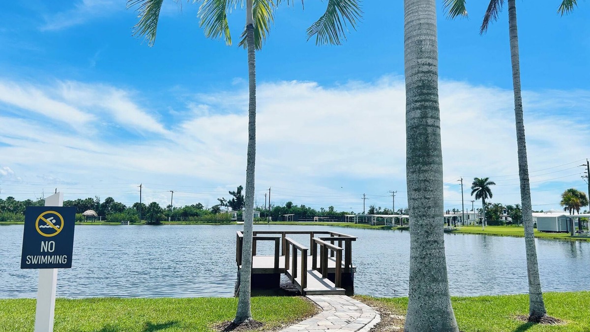 Fort Myers Beach Cottage | The Sanibel Sunshine Cottage