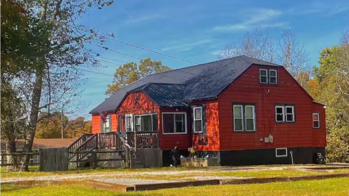 Summerlee House | The Sasquatch Retreat: Cozy 3BR Near Adventures!