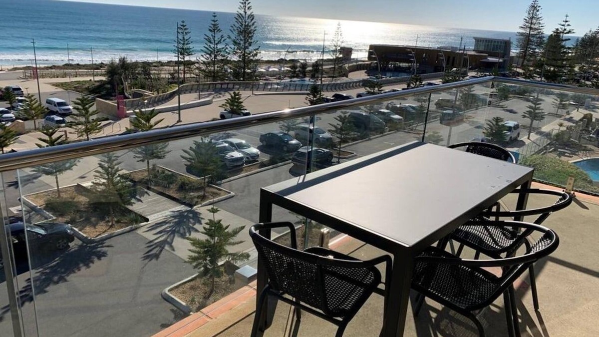 Scarborough Apartment | The Sea Breeze Penthouse Apartment