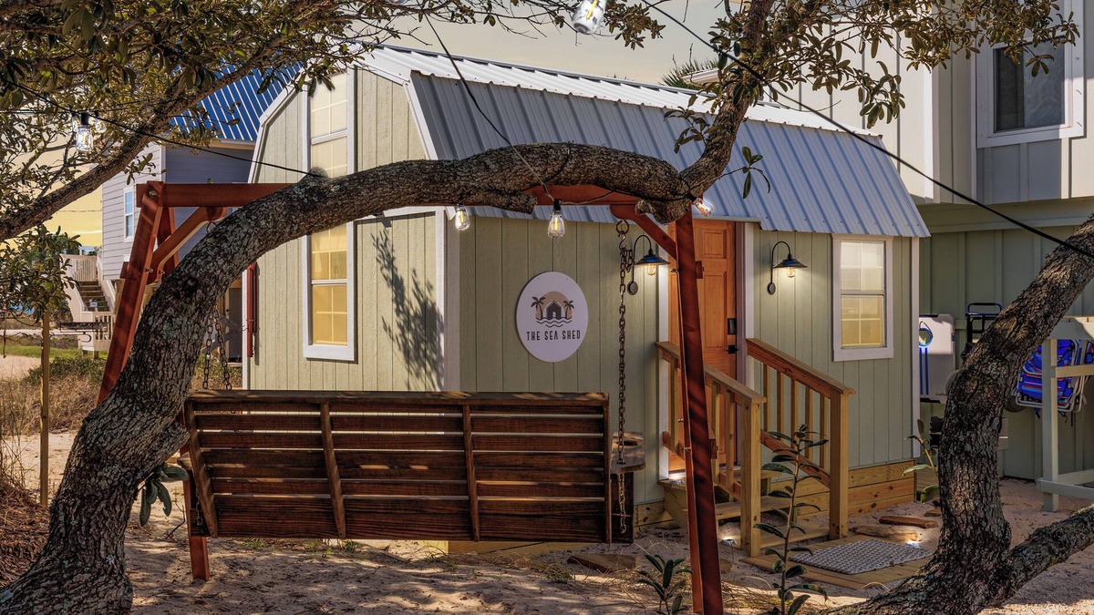 Fort Morgan Cottage | "The Sea Shed": Tiny Guest House with Gulf Views, Golf Cart & Beach Access