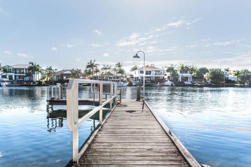Noosaville House | The Seahorse ~ Family & Pooch Friendly Home
