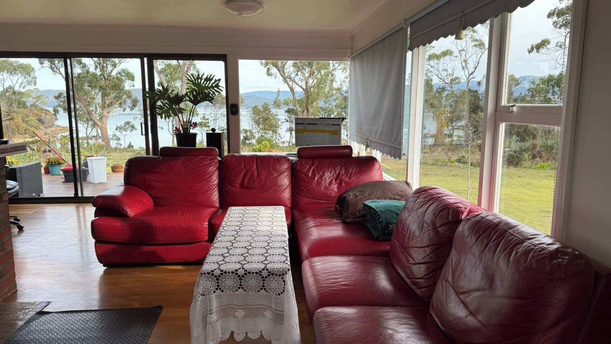 Tinderbox House | The Seaside House - A little gem by the sea