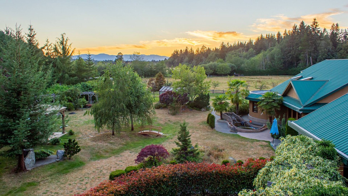 Regional District of Nanaimo Cottage | The Secret Garden