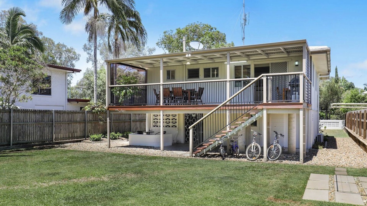 Maroochydore House | The Shack near Maroochy River - Pet Friendly, WIFI, Linen provided
