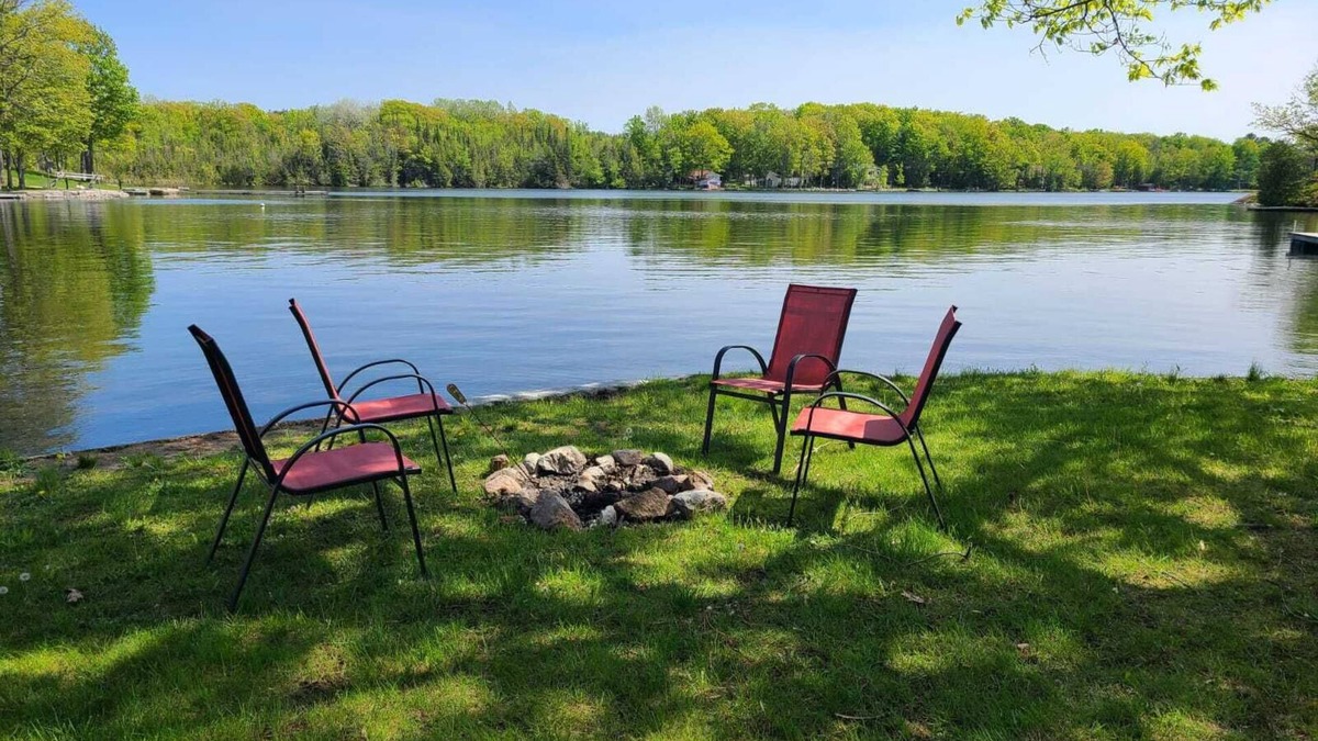Selwyn House | The Shearer - 3-Bedroom Waterfront Cottage