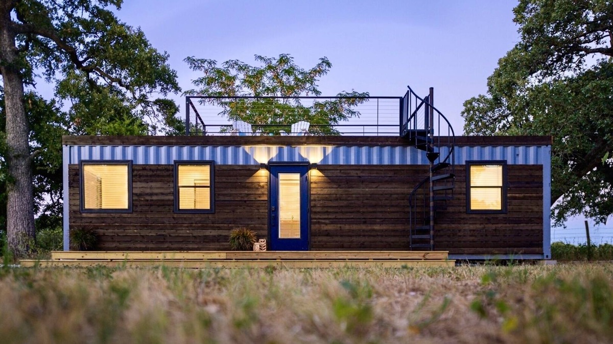 Waco House | "The Shoreline" Container Tiny Home 12 min to Magnolia/Baylor