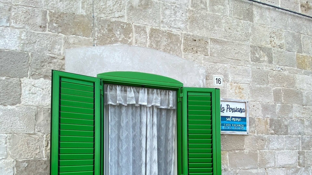 Giovinazzo House | The shutter on the sea