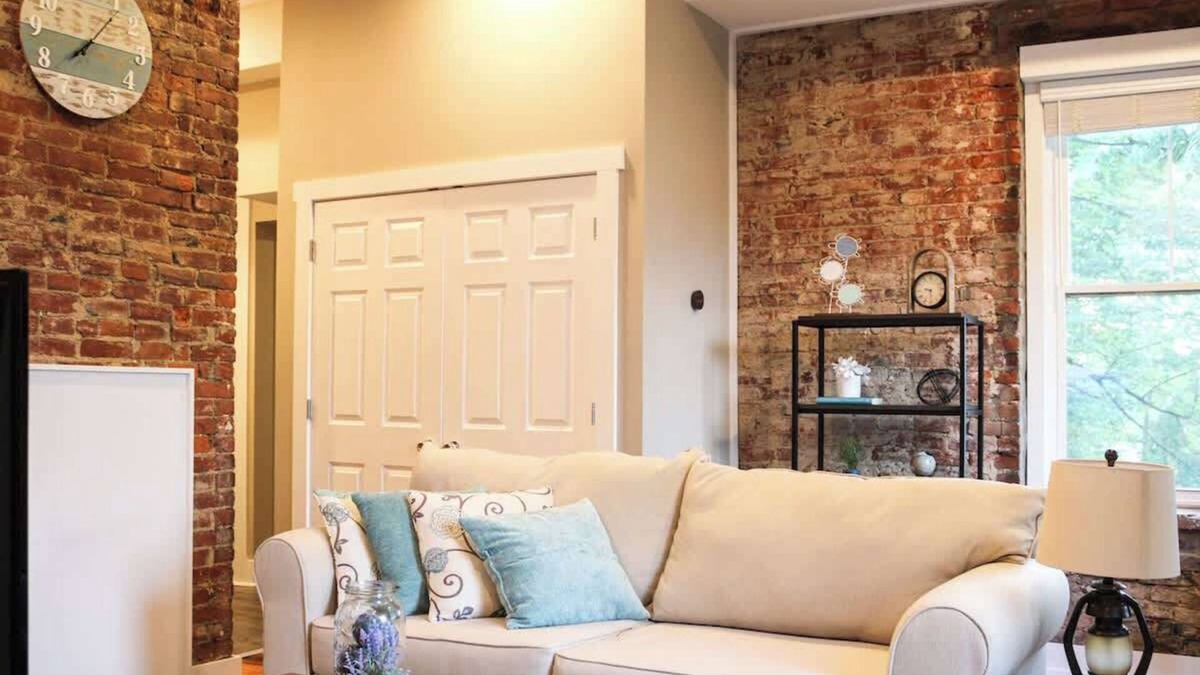 Butchertown Apartment | The Sidecar Suite Butchertown