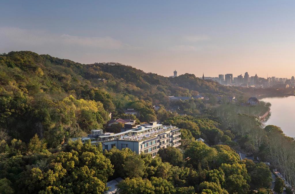 Xihu Hotel | The Silk Lakehouse, Shangri-La Hangzhou