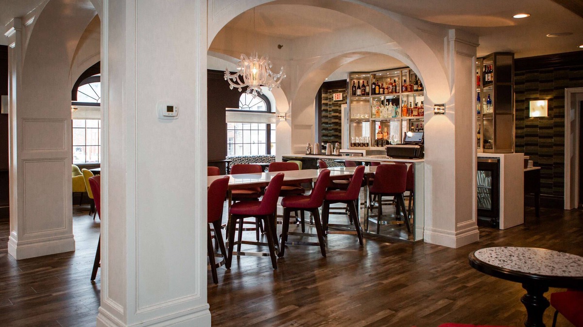 Downtown Hotel | The Sire Hotel Lexington, Tapestry Collection by Hilton