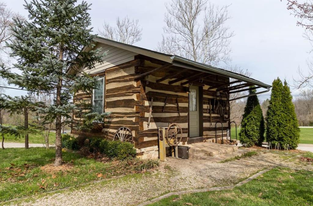 Augusta House | The Small Cabin-The Augusta Guest Collection