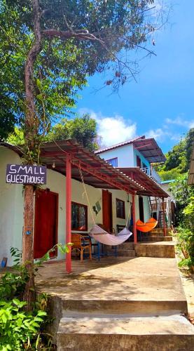 Koh Rong Hotel | The Small Guest House