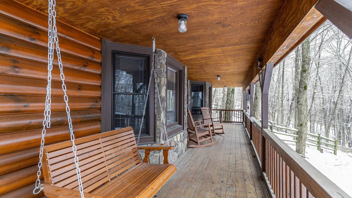 Zionville House | The Smore the Bearier - Beautiful 3 bedroom home near Boone
