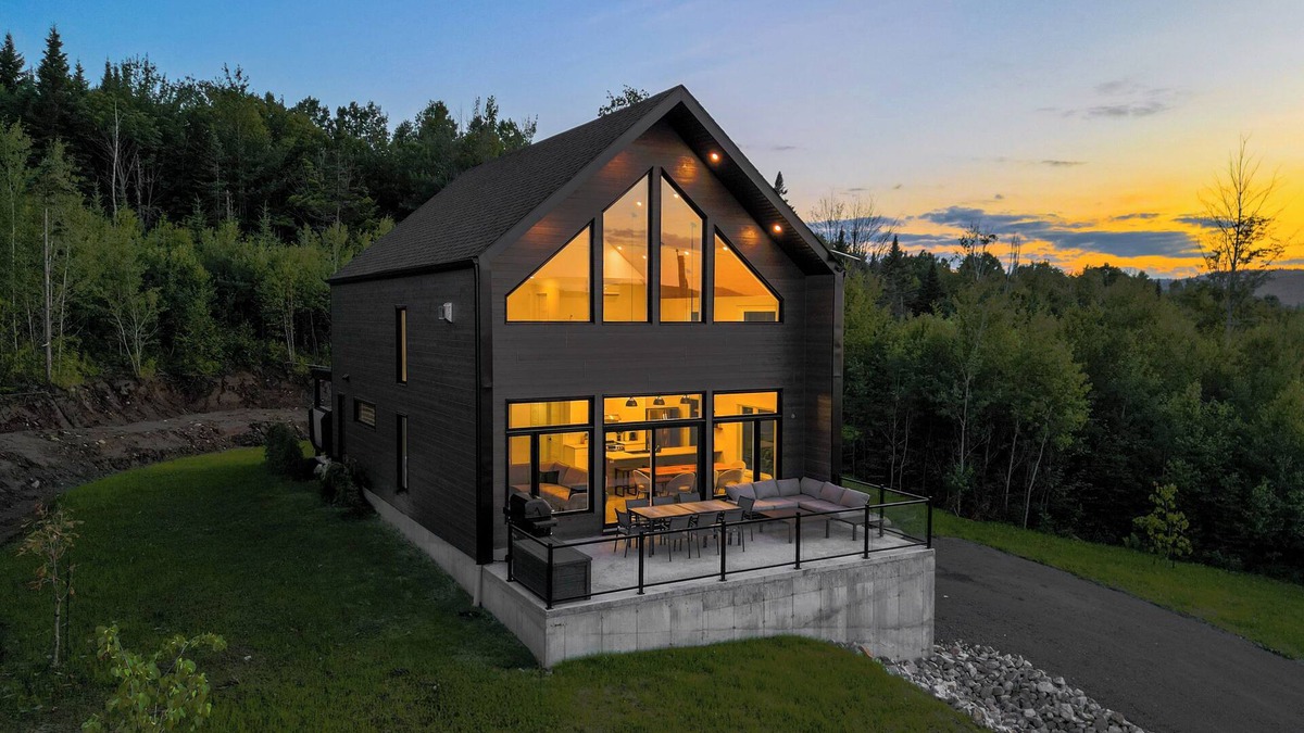Saint Come Ski Chalet | The Solsken | Spa | Fireplace | Charging Station