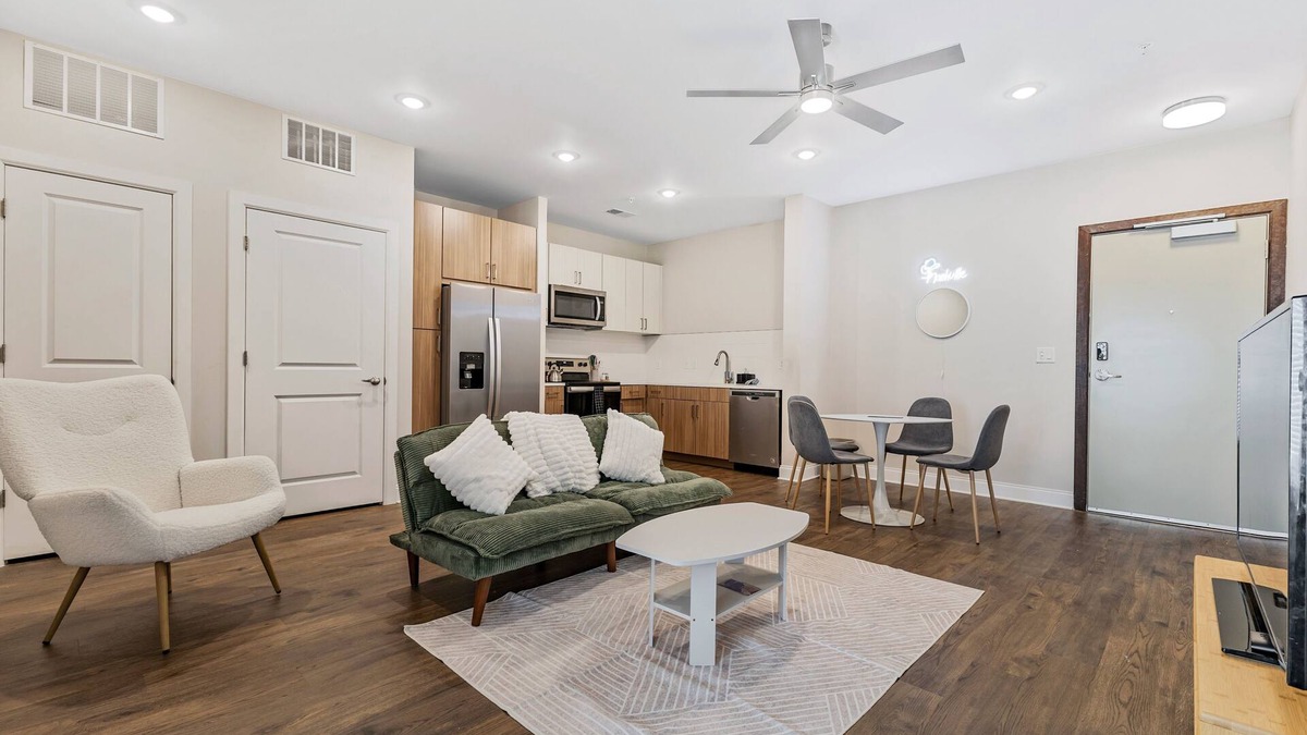 Eighth Avenue Apartment | The Southern Serenade Suite: 1-Bedroom 1-Bath with Pool! 1 mile from Broadway