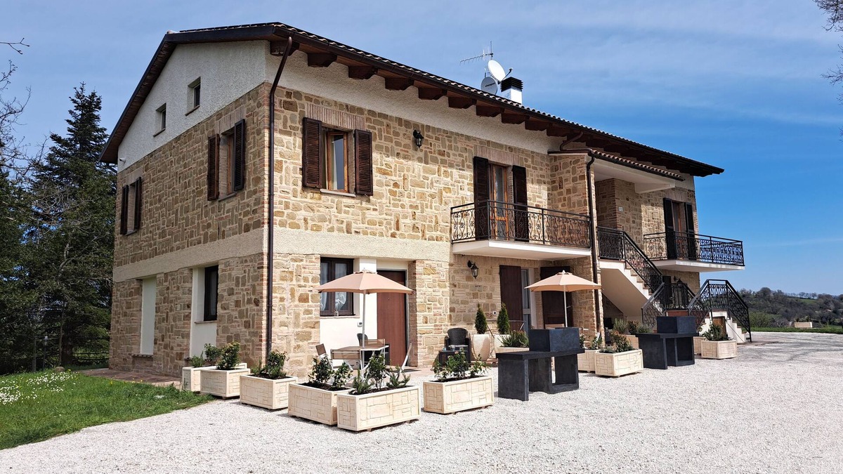 San Ginesio Apartment | The Sparks B&B - Nibiru