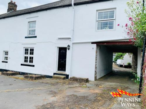 Haltwhistle House | The Spotty - Homely Stay in a Former Inn