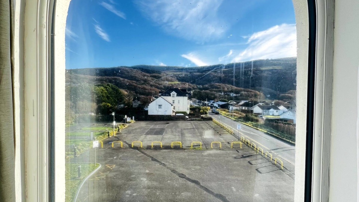 Fairbourne Bed & Breakfast | The Springfield Fairbourne