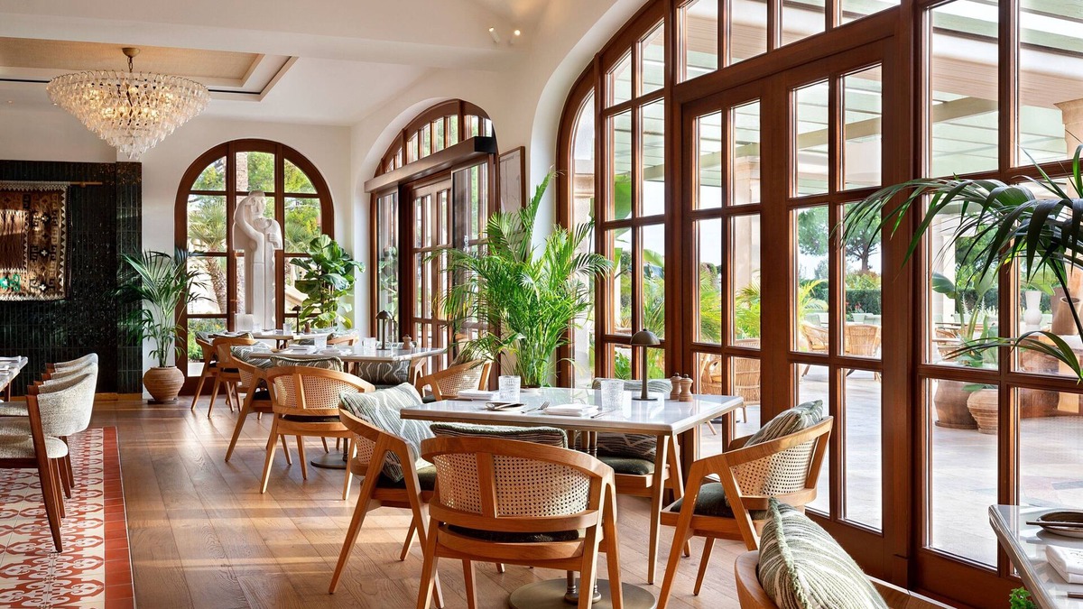 Punta Negra Hotel | The St. Regis Mardavall Mallorca Resort