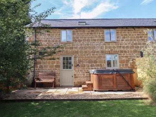 Chipping Norton House | The Stables