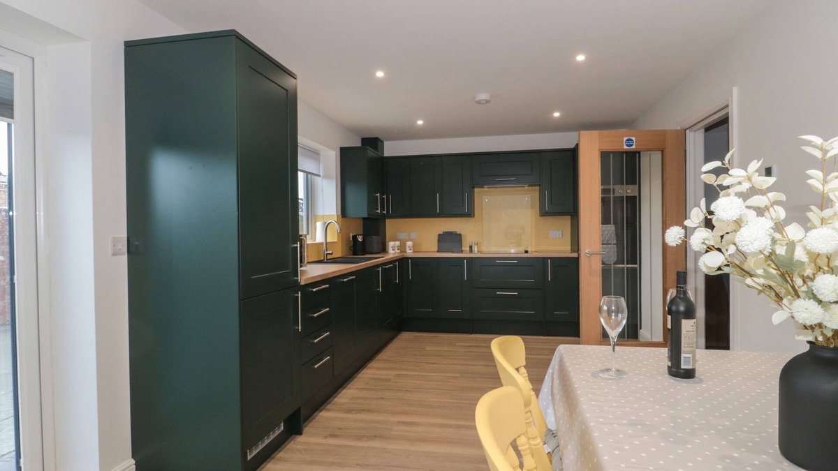 Highbridge Cottage | The Stables