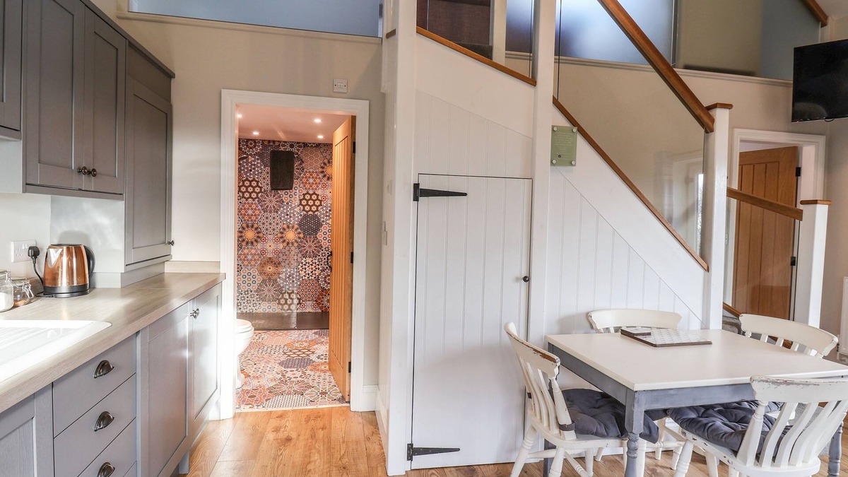 Scarborough Cottage | The Stables