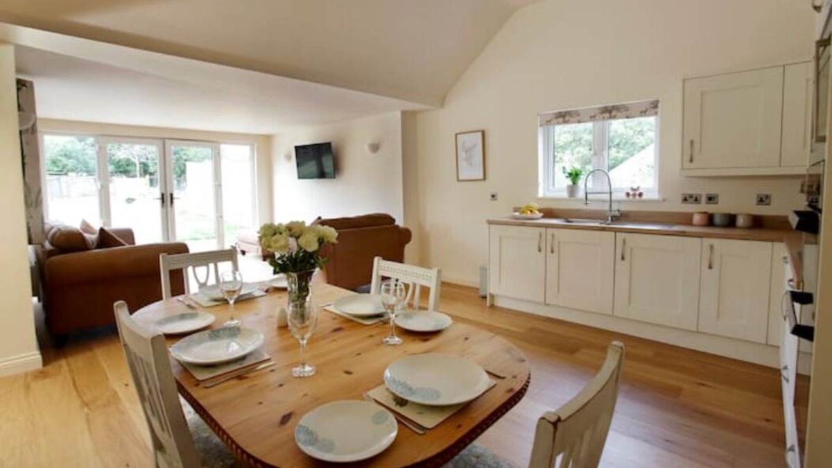Forest of Dean House | The stables ,rural location and dog friendly