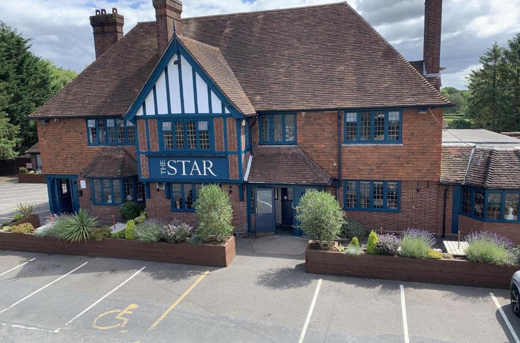 Lingfield Hotel | The Star Inn