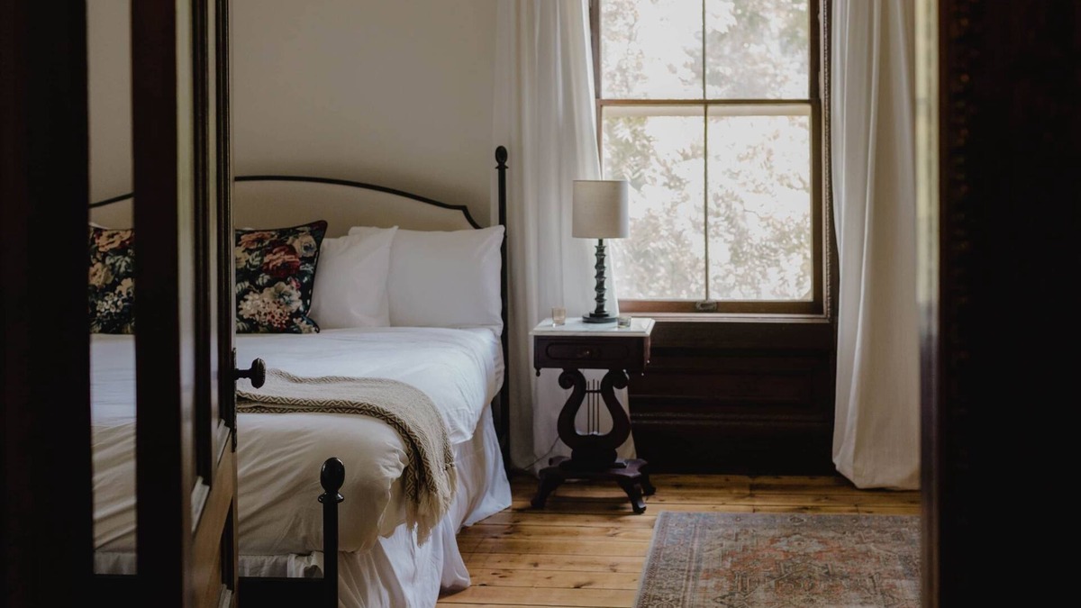 Pond Eddy House | The Starling at Pond Eddy, Riverhouse: Boardinghouse Rooms