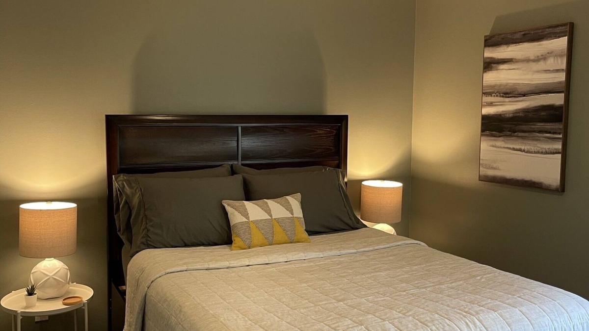 College Station Apartment | The Stilt Studio - Modern Stay, Walk to Campus