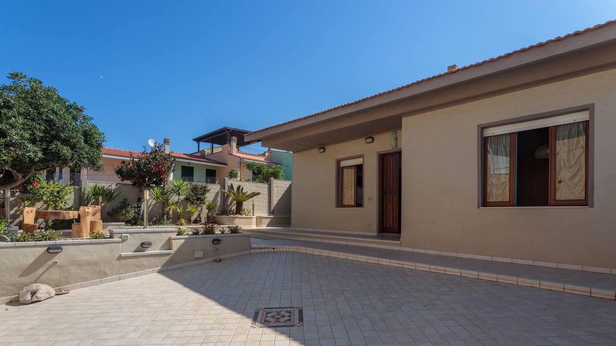 S'Archittu House | The Stone Arch (i.u.n. P3152)
