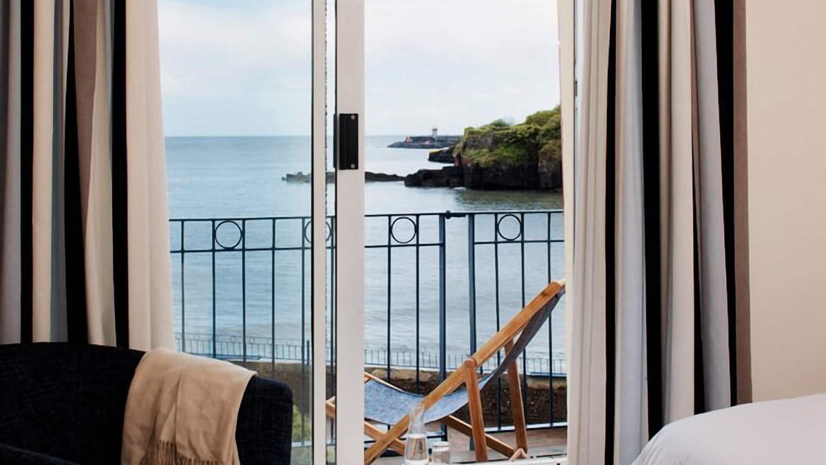 Dunmore East Hotel | The Strand Inn