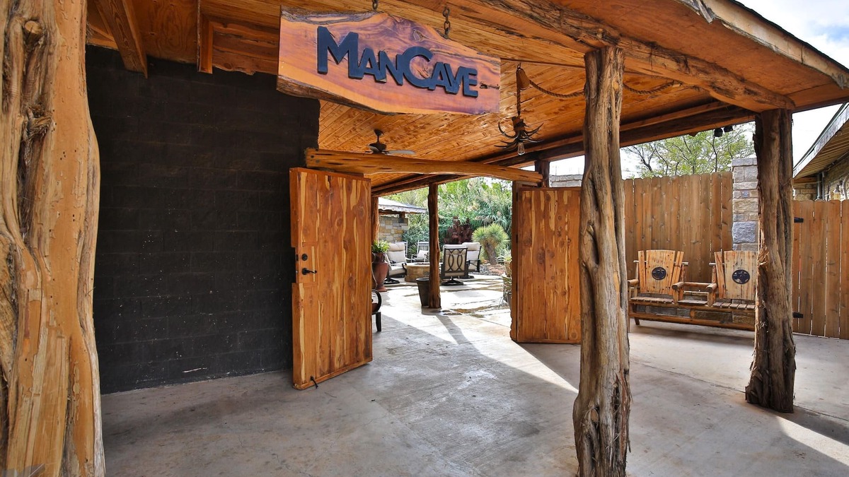 Elmwood Area House | The stunning Ranch house is our ManCave