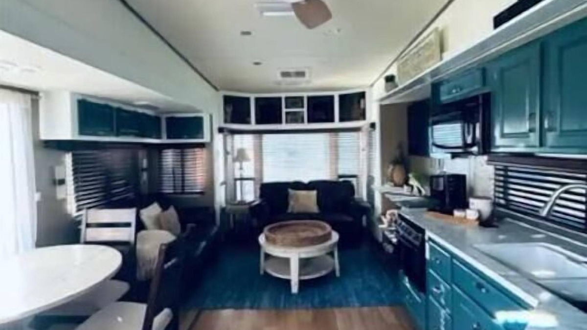 Bandera House | The "Suite Spot" of Bandera, TX Firepit & Pool