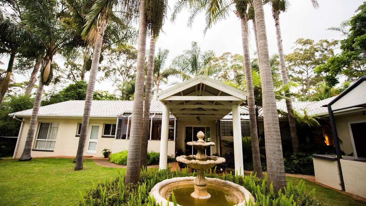 Surf Beach Bed & Breakfast | The Sun House Surfbeach , Batemans Bay N.S.W